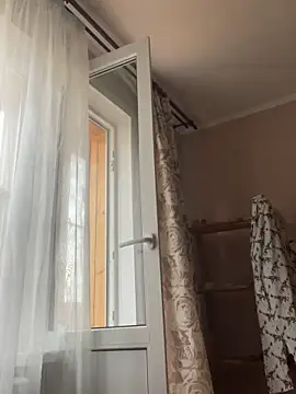 Kiravix online show from October 18, 2025, 5:32 am