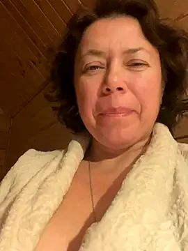 Kiravix online show from November 16, 2025, 7:41 pm