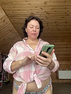 Kiravix online show from December 21, 2025, 9:05 am