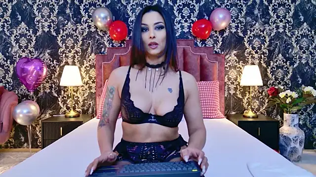 ReynadelRey online show from February 23, 2026, 7:11 pm