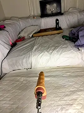 Snapshot of Ozge-SluttyScream69 chatting on December 1, 2025, 11:10 pm Ozge-SluttyScream69 online show from December 1, 2025, 11:10 pm