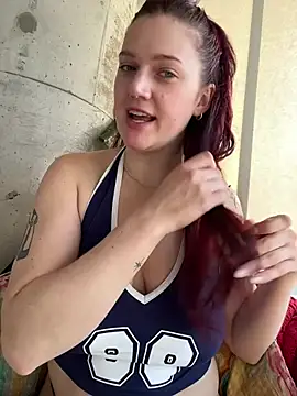 zarialove online show from April 9, 2026, 10:15 pm