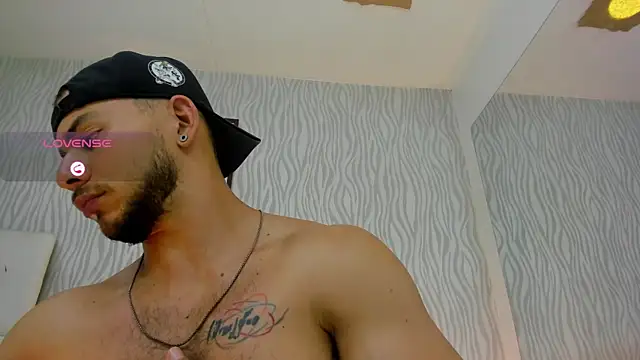 Snapshot of dylan_jacobx chatting on September 18, 2025, 3:19 am dylan jacobx online show from September 18, 2025, 3:19 am
