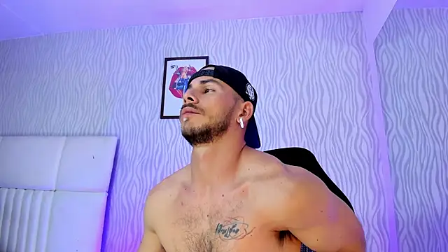 dylan jacobx online show from December 1, 2025, 3:44 am