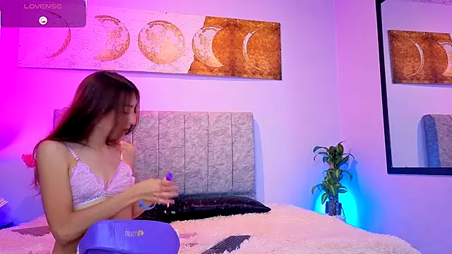 antonellastar24  online show from September 11, 2025, 7:47 pm