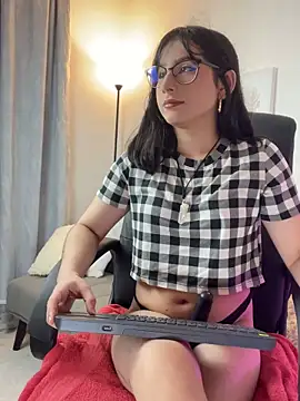 Snapshot of Mia_HarperX_ chatting on October 17, 2025, 9:39 pm Mia HarperX online show from October 17, 2025, 9:39 pm