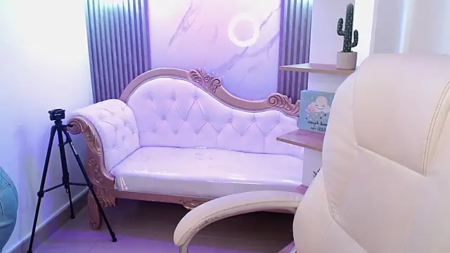 candyhot tk online show from February 21, 2026, 3:24 pm