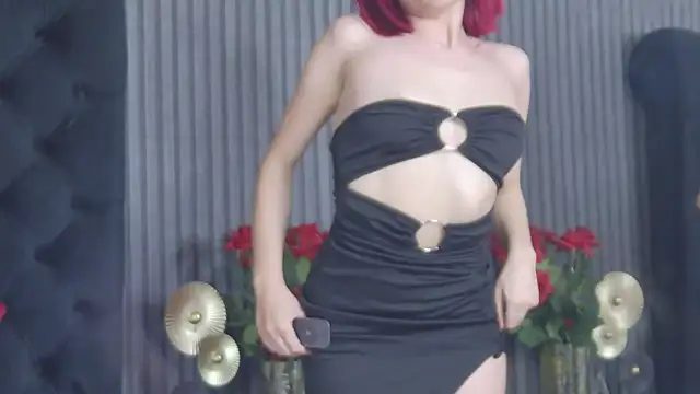 LunaHart online show from February 9, 2026, 12:47 am