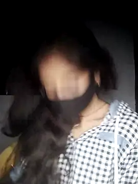 Sexey-Puja online show from November 11, 2025, 3:34 pm