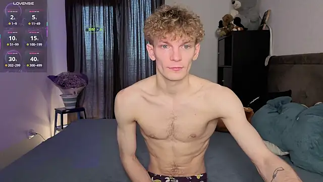 Snapshot of adam_chris chatting on October 21, 2025, 9:10 am adam chris online show from October 21, 2025, 9:10 am