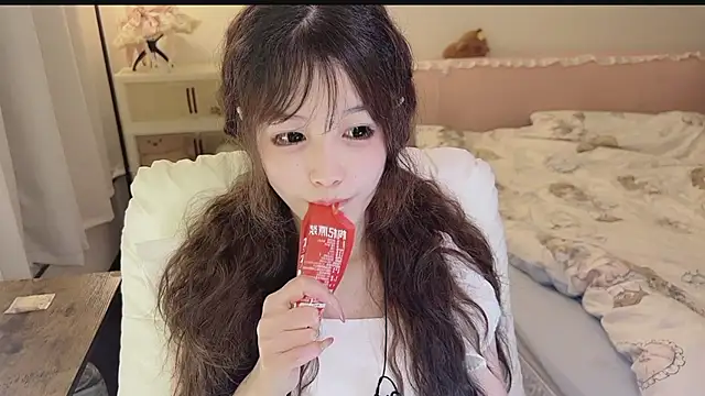 FuFu-puff online show from April 11, 2026, 4:55 pm