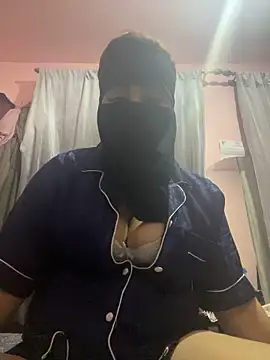  Jori  online show from October 21, 2025, 10:43 pm