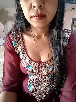 Paakhi-Singh online show from December 23, 2025, 4:43 am