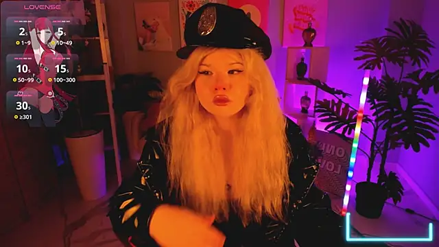 LilithNelson online show from October 28, 2025, 5:59 pm