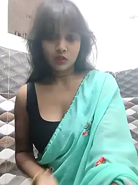 RAYI Queen 2 online show from October 21, 2025, 6:08 pm