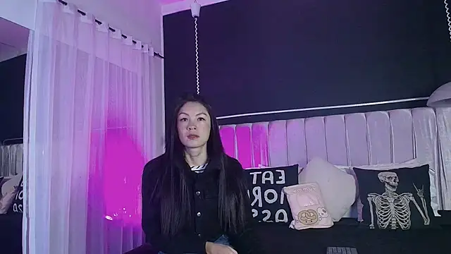 Dannyaa  online show from November 3, 2025, 12:39 pm