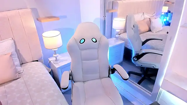 Snapshot of manyaa_ chatting on February 12, 2026, 7:42 pm manyaa online show from February 12, 2026, 7:42 pm