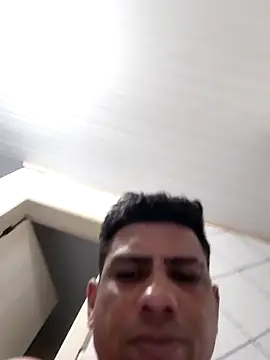 paulinhogostosinho online show from December 22, 2025, 3:03 am