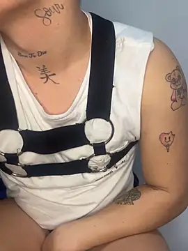 Kurtxxx22 online show from November 25, 2025, 1:16 am