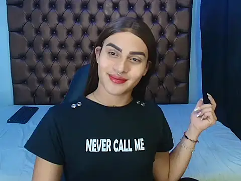 lailahdark online show from November 29, 2025, 4:26 am