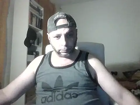 Snapshot of SmokedAlloy2 chatting on July 8, 2026, 7:29 pm SmokedAlloy2 online show from July 8, 2026, 7:29 pm