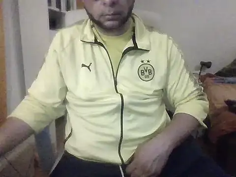 Snapshot of SmokedAlloy2 chatting on July 15, 2026, 11:43 pm SmokedAlloy2 online show from July 15, 2026, 11:43 pm