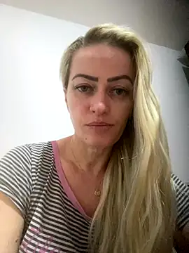 Alerquinasc online show from October 14, 2025, 4:02 am