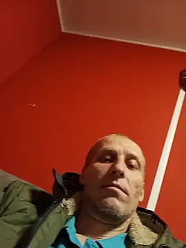 nowamoc34 online show from November 30, 2025, 3:49 pm