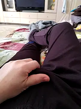 Snapshot of Mumuska chatting on October 31, 2025, 10:49 am Mumuska online show from October 31, 2025, 10:49 am