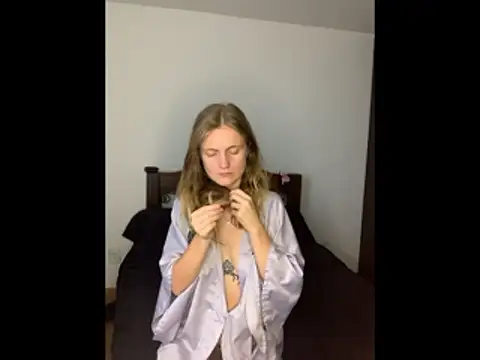 andyzuzka online show from January 9, 2026, 9:05 pm