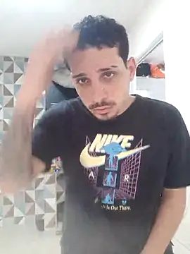 Snapshot of branquintatto chatting on October 3, 2025, 8:17 pm branquintatto online show from October 3, 2025, 8:17 pm