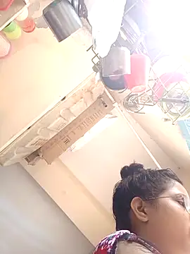 Snapshot of thanusi_2 chatting on September 29, 2025, 3:44 am thanusi 2 online show from September 29, 2025, 3:44 am