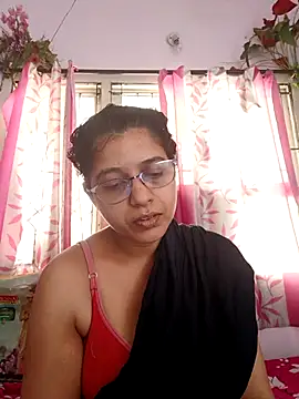 Snapshot of thanusi_2 chatting on October 9, 2025, 6:44 am thanusi 2 online show from October 9, 2025, 6:44 am