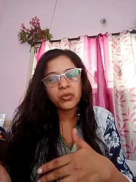 Snapshot of thanusi_2 chatting on October 19, 2025, 10:05 am thanusi 2 online show from October 19, 2025, 10:05 am