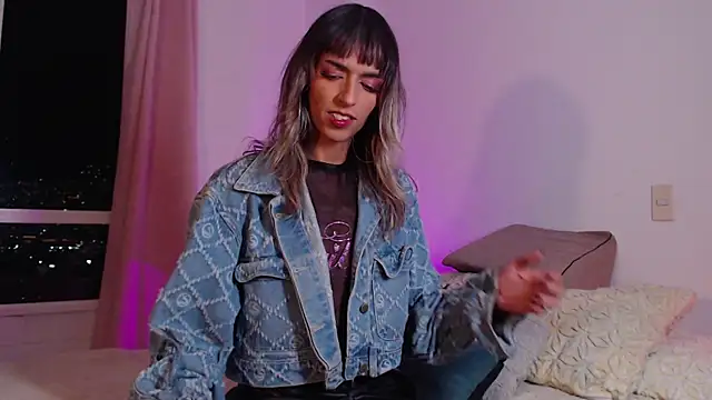 Theevae online show from October 7, 2025, 4:09 am