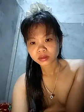 LinhNa999 online show from November 19, 2025, 1:05 am