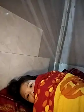 LinhNa999 online show from November 23, 2025, 1:05 am