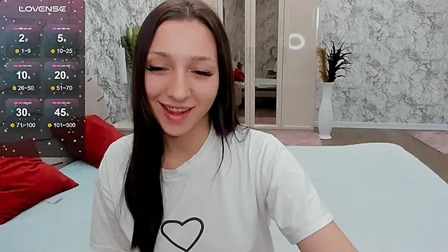 sheillawood online show from September 28, 2025, 12:27 am