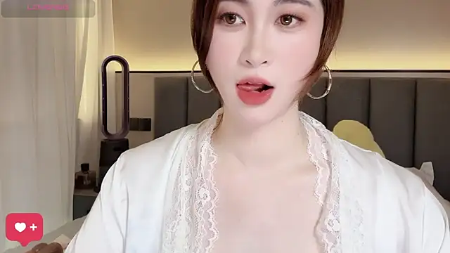 wuyueaini online show from April 19, 2026, 7:18 am