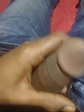 Rubuxyz online show from December 4, 2025, 12:47 pm