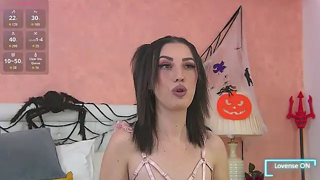 EnyaHazell online show from November 1, 2025, 7:16 pm