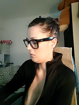 Mila Luciphya online show from January 9, 2026, 10:07 am