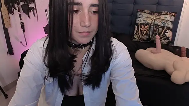 Snapshot of elowen_halley1 chatting on September 14, 2025, 6:51 pm elowen halley1 online show from September 14, 2025, 6:51 pm