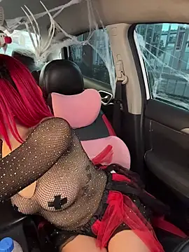 Scarlett fiire online show from October 31, 2025, 5:03 pm