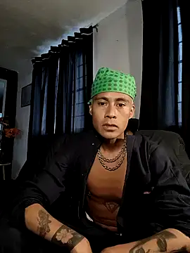 FoolingIntent online show from October 17, 2025, 10:56 pm