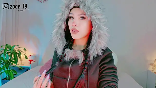 cuteezoe online show from March 18, 2026, 4:15 am