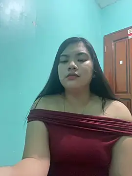 Snapshot of Sweetangelxx19 chatting on September 24, 2025, 6:00 pm Sweetangelxx19 online show from September 24, 2025, 6:00 pm
