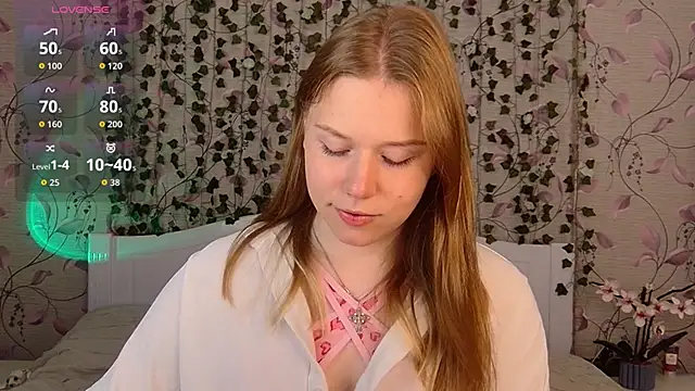 Snapshot of _influensii_ chatting on September 15, 2025, 5:07 am influensii online show from September 15, 2025, 5:07 am