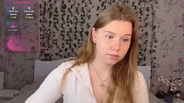  influensii  online show from October 14, 2025, 5:08 am