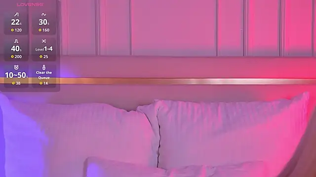 Snapshot of VelvetHell chatting on October 9, 2025, 3:37 am VelvetHell online show from October 9, 2025, 3:37 am